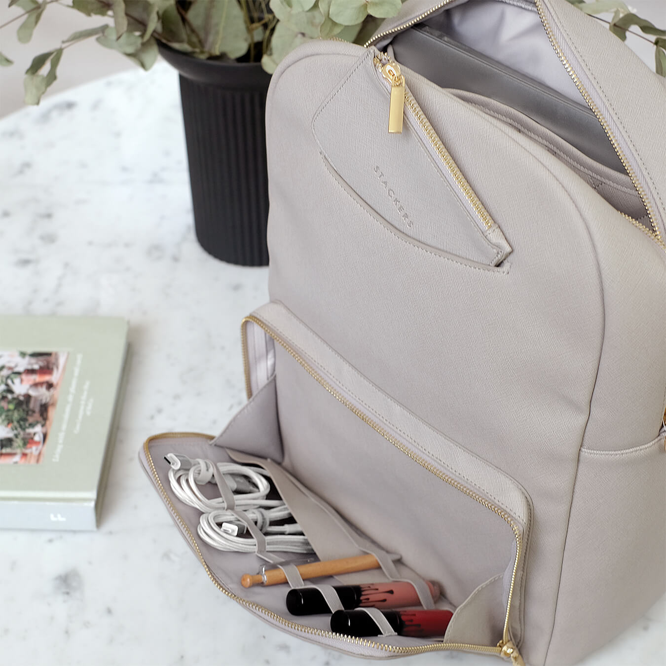 Taupe